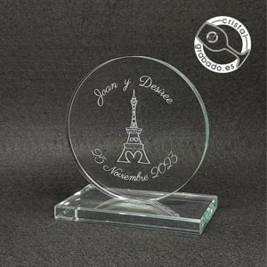 Trofeo de cristal personalizado con motivo de Boda